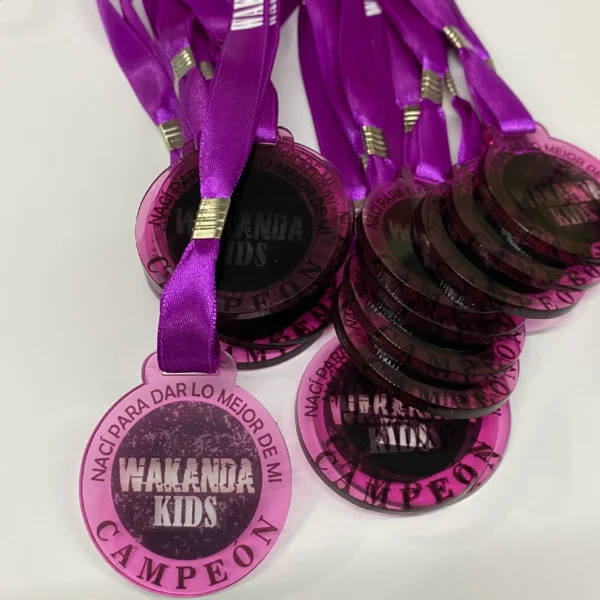 Medallas Color ó Translúcido 1 cara - Imagen 26