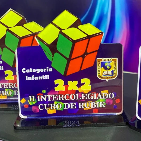 Trofeo Color Acrílico - Imagen 11